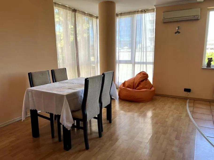 公寓 Lovely Spacious 3Br Just Outside Of City Centre 索菲亞 保加利亚