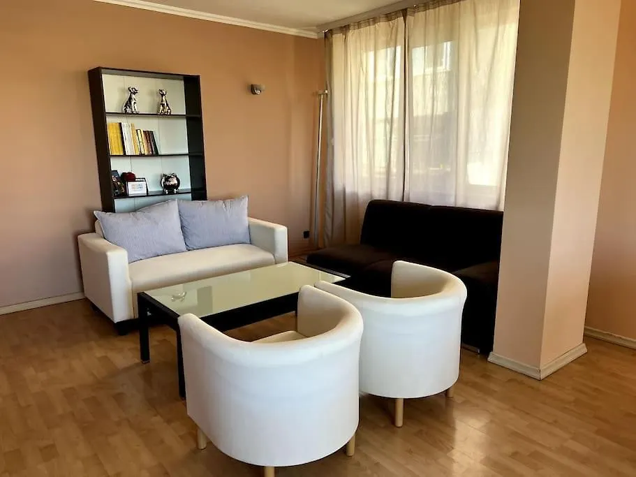 Lovely Spacious 3Br Just Outside Of City Centre 索菲亞 0*,  保加利亚