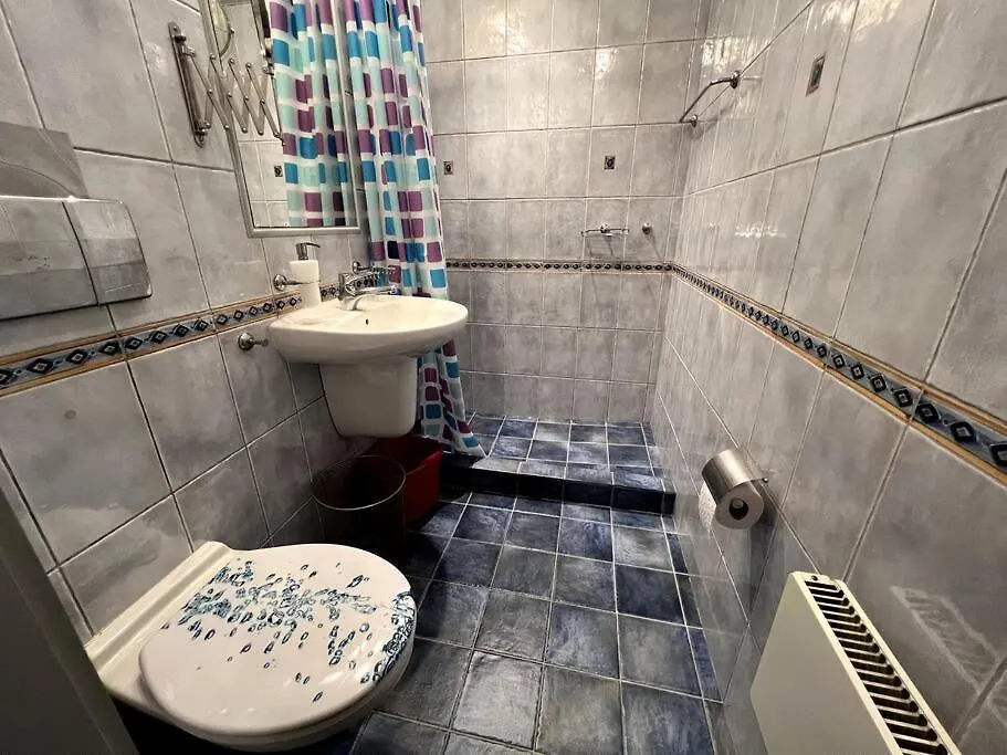 Lovely Spacious 3Br Just Outside Of City Centre 索菲亞